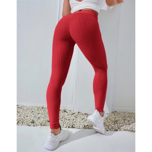 TikTok Butt Leggings Red Small - Picture 1 of 10
